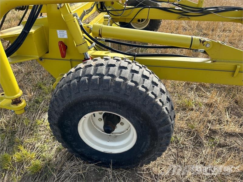 Degelman SM 7000 70 ft Heavy Harrow Grades