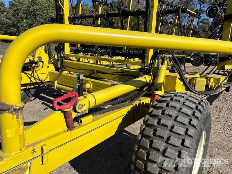 Degelman SM 7000 70 ft Heavy Harrow Äkked