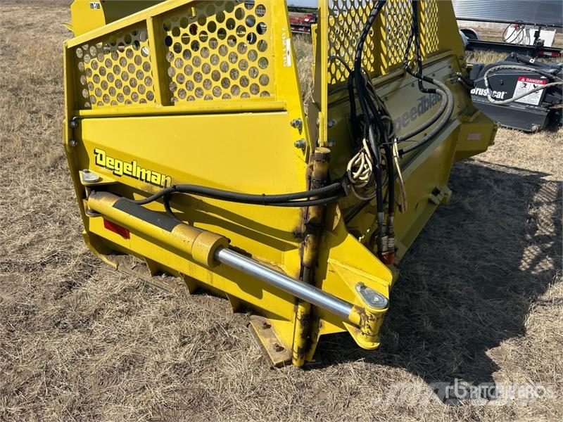 Degelman SpeedBlade 144 in Skid Steer Snow Blade Schneeschilde und -pflüge