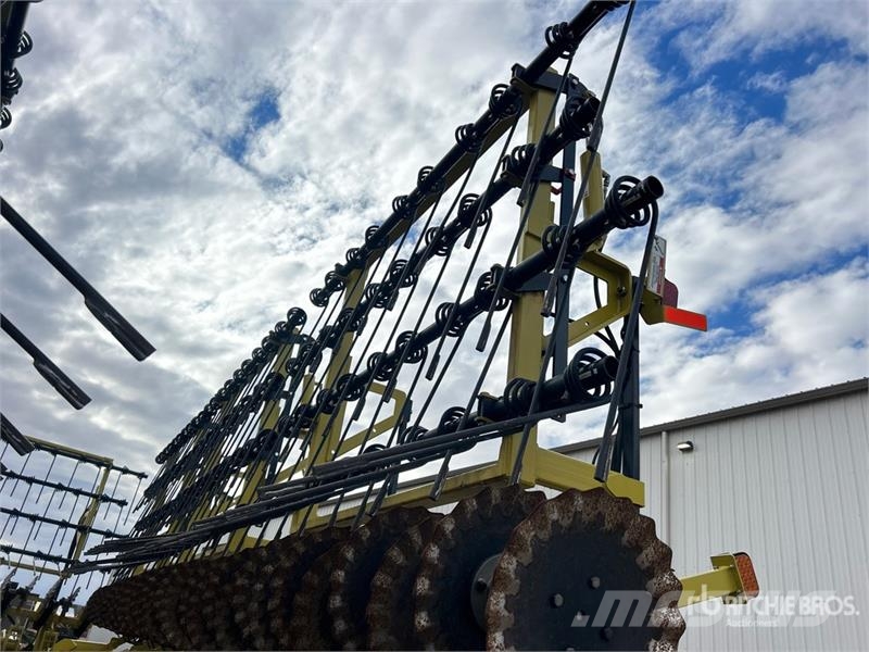 Degelman Strawmaster SMX70 70 ft Heavy Disc-on-Demand Harro 하로우