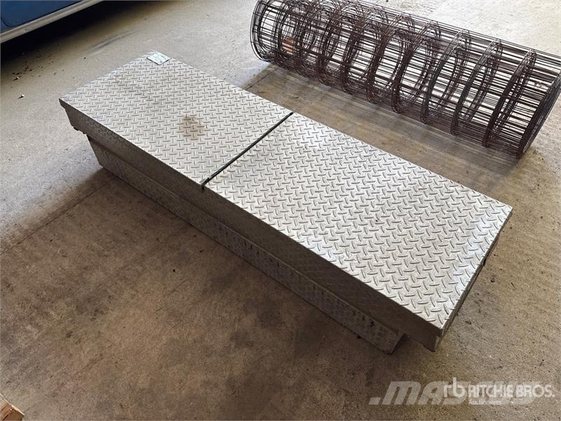 Delta 70 in X 21 in Aluminum Tool Box Costruzioni - Altro