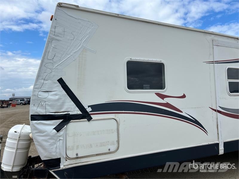 Denali 29 ft T/A Travel Trailer Інші причепи