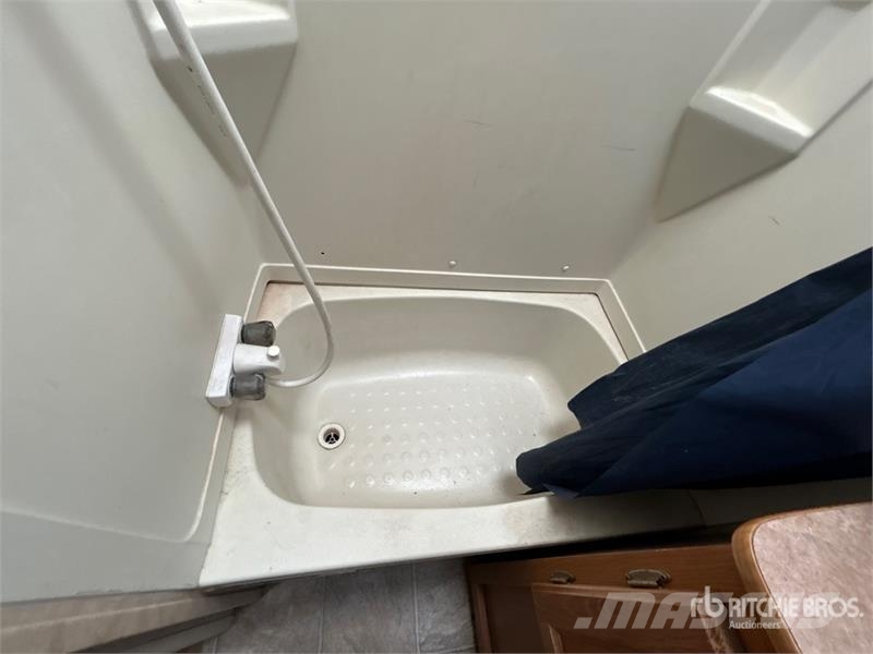 Denali 29 ft T/A Travel Trailer Інші причепи