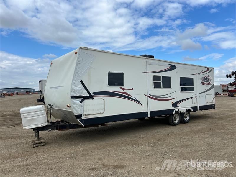 Denali 29 ft T/A Travel Trailer Інші причепи