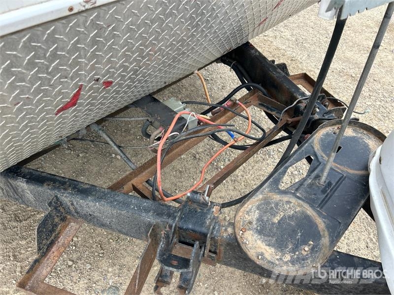 Denali 29 ft T/A Travel Trailer Інші причепи