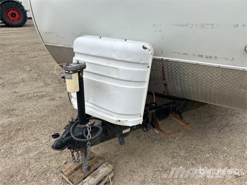 Denali 29 ft T/A Travel Trailer Інші причепи