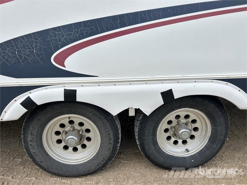 Denali 29 ft T/A Travel Trailer Інші причепи