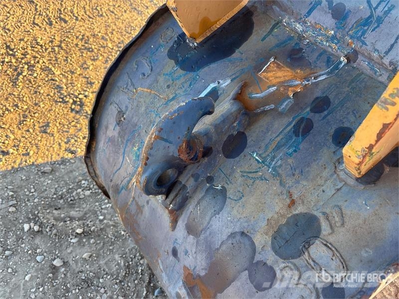 Destec 28 in Digging Excavator Bucket Cucharones