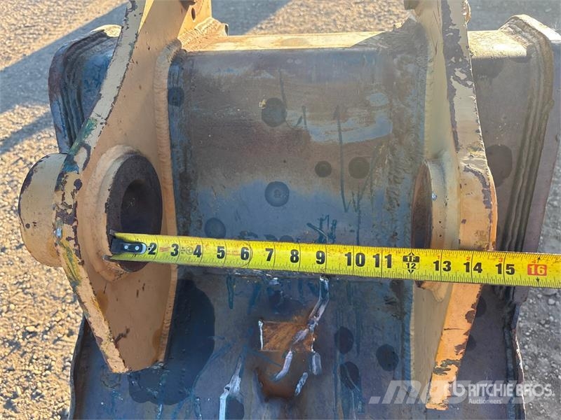Destec 28 in Digging Excavator Bucket Cucharones