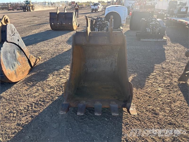 Destec 42 in Q/C Digging Excavator Bucket - Fits Komatsu  Cucharones