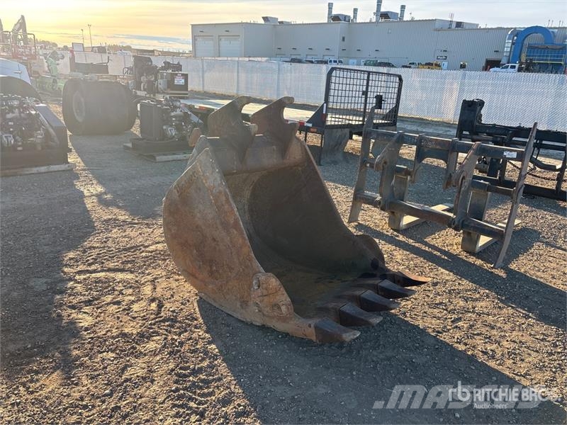 Destec 42 in Q/C Digging Excavator Bucket - Fits Komatsu  Cucharones