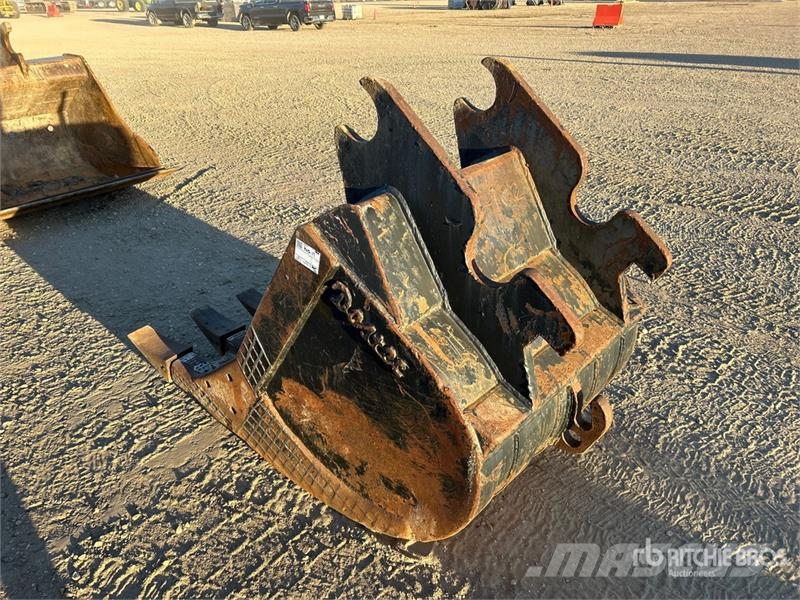 Destec 47 in Q/C Digging Excavator Bucket - Fits Komatsu  Cucharones