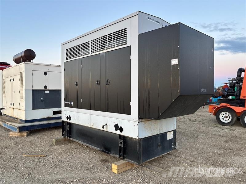 Detroit Diesel Diesel 4UA10 225 kW Generator Set Dizel generatori