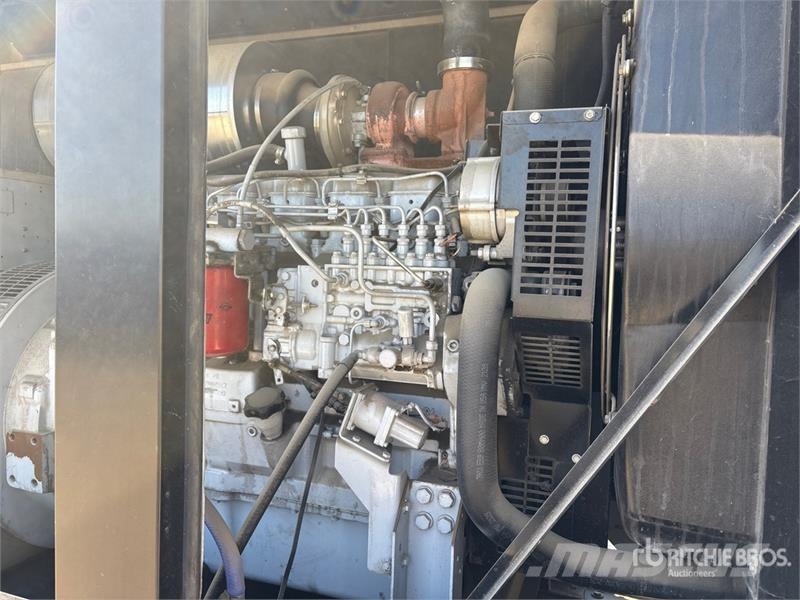 Detroit Diesel Diesel 4UA10 225 kW Skid-Mounted Generator  Generadores diésel