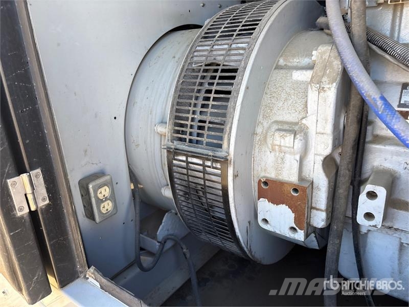 Detroit Diesel Diesel 4UA10 225 kW Skid-Mounted Generator  Generadores diésel