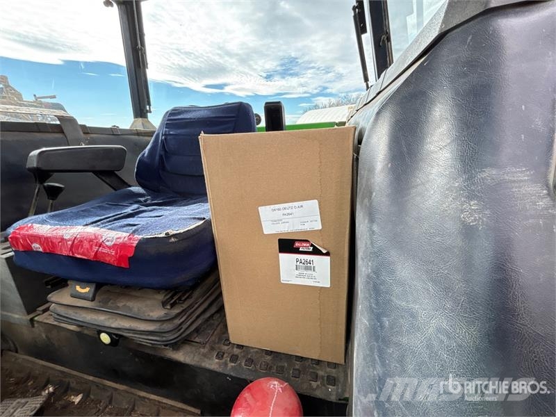 Deutz DX160 4WD Tractor الجرارات