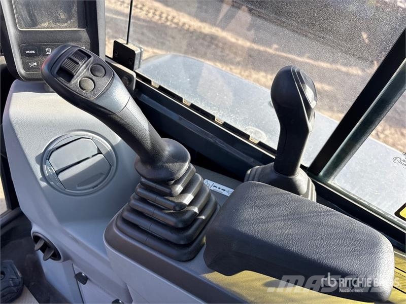Develon DX35Z-7 Міні-екскаватори < 7т