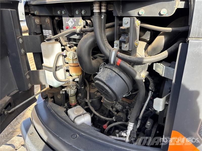 Develon DX35Z-7 Міні-екскаватори < 7т