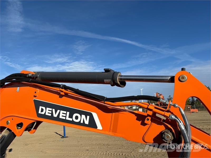 Develon DX35Z-7 Minibagger < 7t