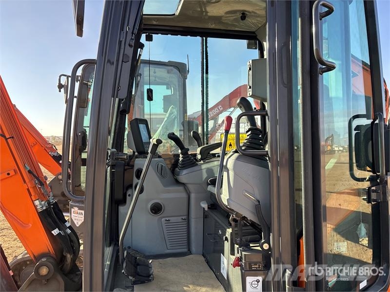Develon DX35Z-7 Mini excavators < 7t