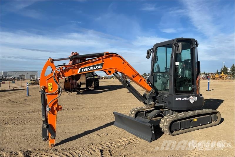 Develon DX35Z-7 Miniexcavadoras