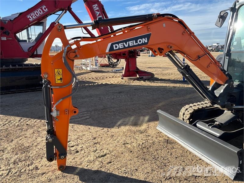 Develon DX35Z-7 Minibagger < 7t