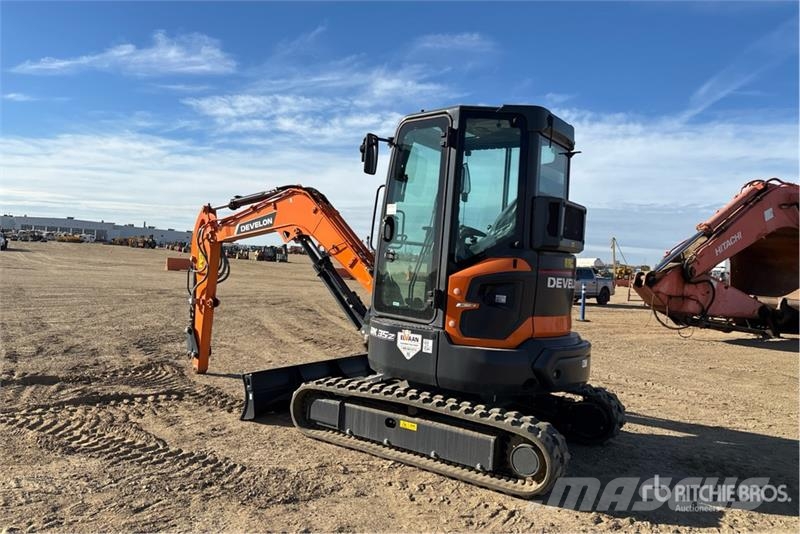 Develon DX35Z-7 Miniexcavadoras