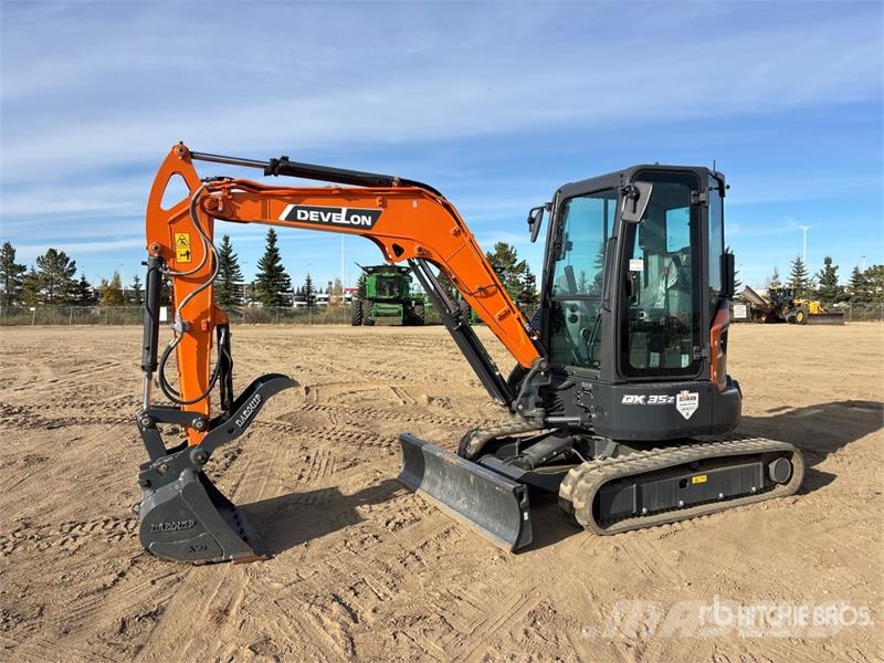 Develon DX35Z-7 Міні-екскаватори < 7т