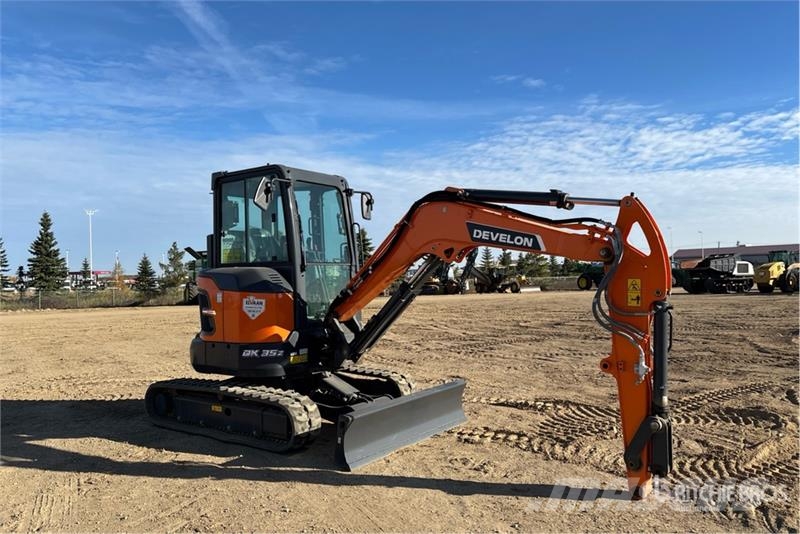 Develon DX35Z-7 Miniexcavadoras