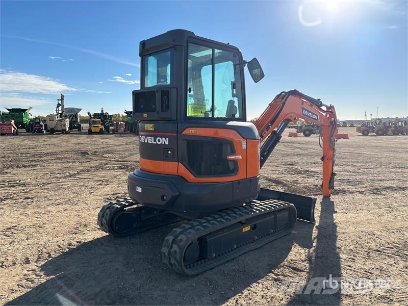 Develon DX35Z-7 Minibagger < 7t