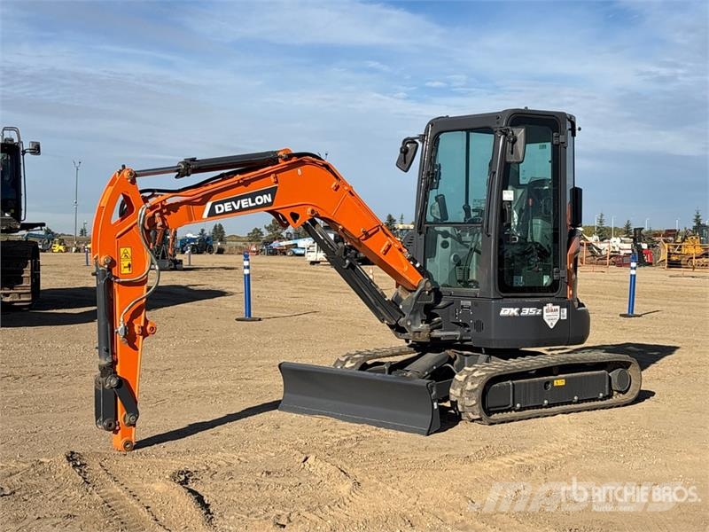 Develon DX35Z-7 Minibagger < 7t