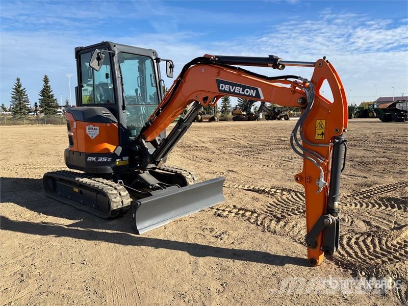 Develon DX35Z-7 Minibagger < 7t