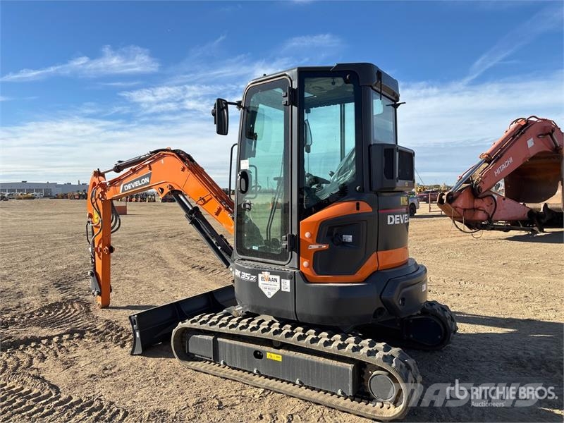 Develon DX35Z-7 Minibagger < 7t