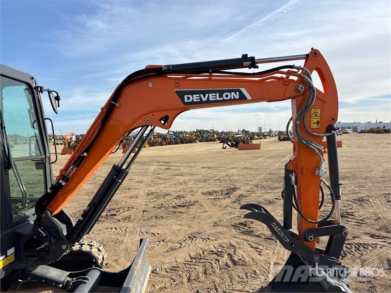 Develon DX35Z-7 Міні-екскаватори < 7т