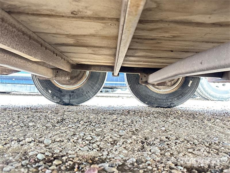  Dex 16 ft T/A Horse Trailer مقطورات نقل الحيوانات
