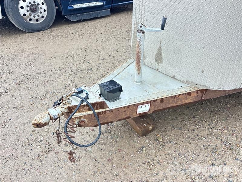  Dex 16 ft T/A Horse Trailer مقطورات نقل الحيوانات