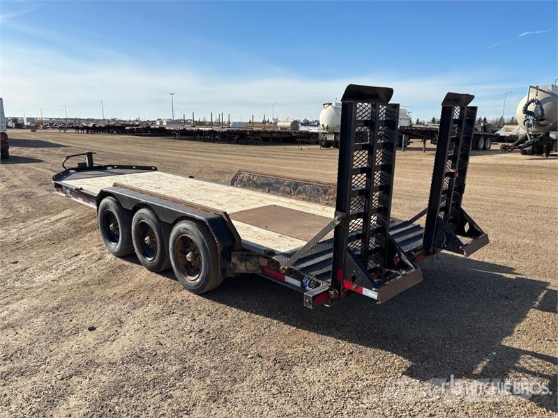 Diamond 20 ft Tri/A Equipment Trailer Трейлери колесного транспортного засобу