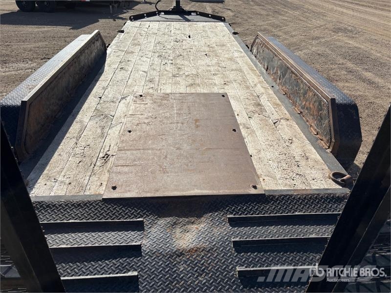 Diamond 20 ft Tri/A Equipment Trailer Трейлери колесного транспортного засобу