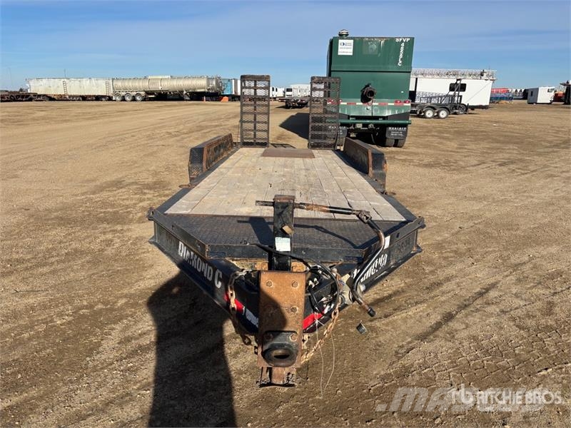 Diamond 20 ft Tri/A Equipment Trailer Трейлери колесного транспортного засобу