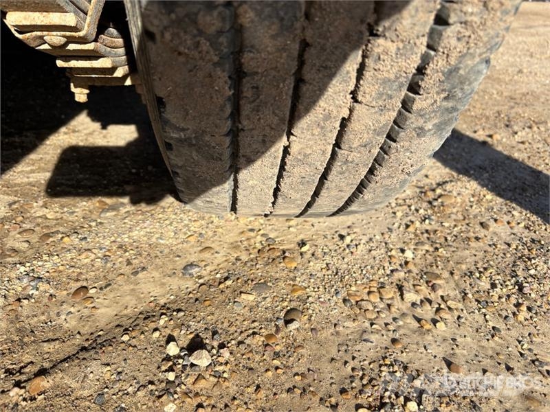 Diamond 20 ft Tri/A Equipment Trailer Трейлери колесного транспортного засобу