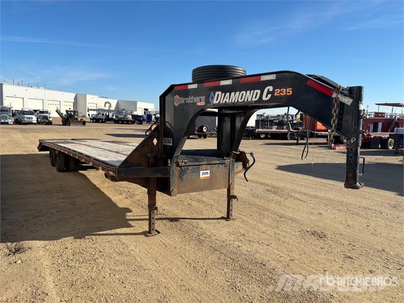 Diamond 35 ft T/A Gooseneck Equipment Trailer Oprijwagen