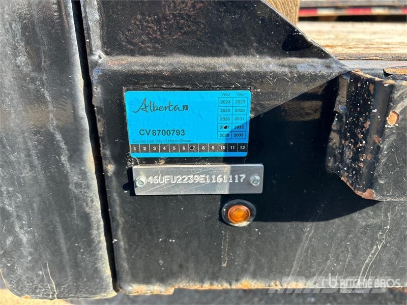 Diamond C 22 ft Tri/A Tilt Deck Trailer Dieplader