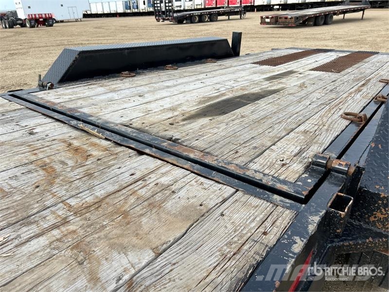 Diamond C 22 ft Tri/A Tilt Deck Trailer Plataformas bajas