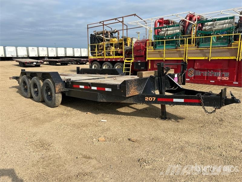 Diamond C 22 ft Tri/A Tilt Deck Trailer Plataformas bajas