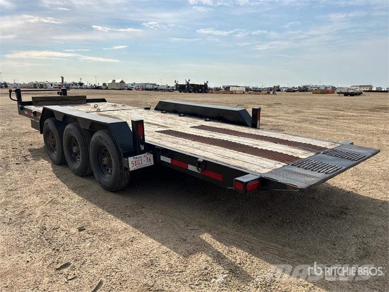 Diamond C 22 ft Tri/A Tilt Deck Trailer Plataformas bajas