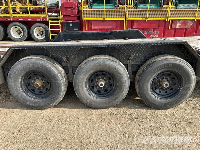 Diamond C 22 ft Tri/A Tilt Deck Trailer Plataformas bajas