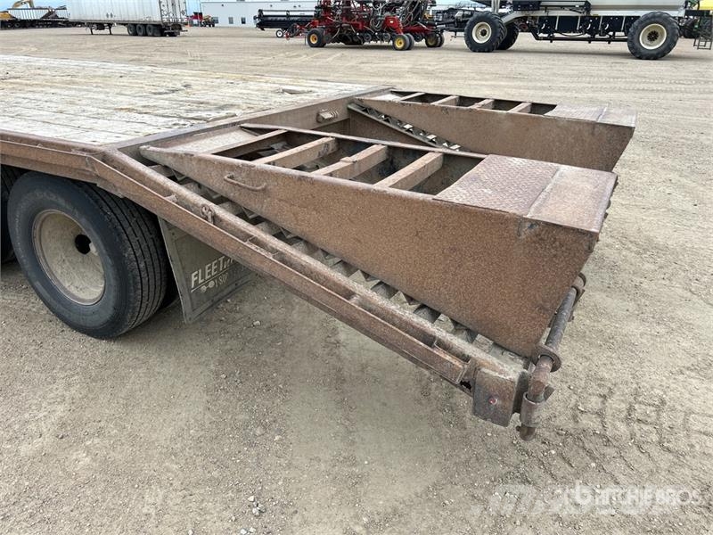 Diamond C 25 ft T/A Gooseneck Equipment Trailer Autotreilerid