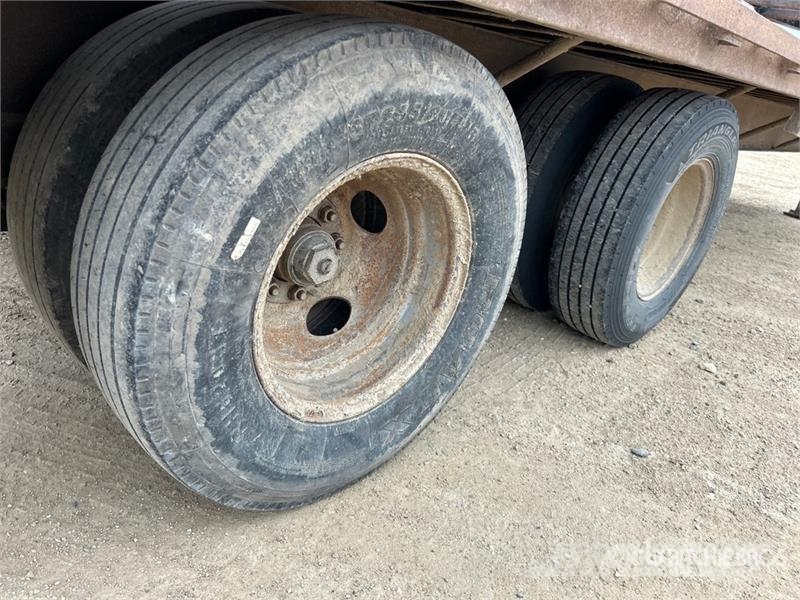 Diamond C 25 ft T/A Gooseneck Equipment Trailer Autotreilerid