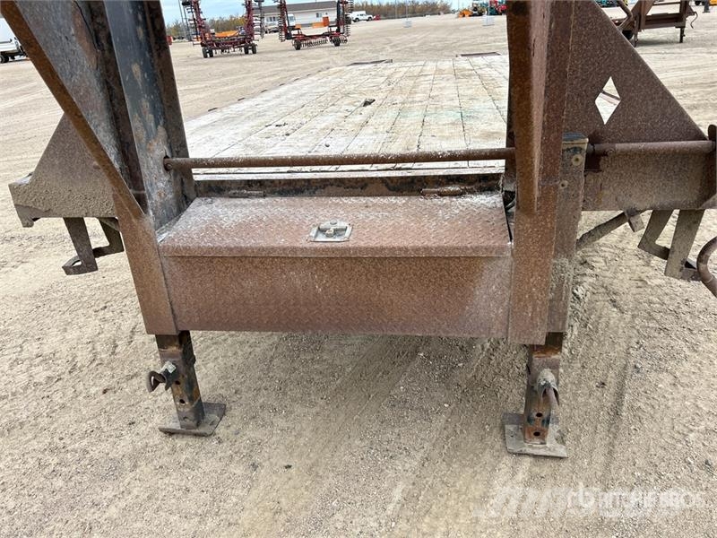 Diamond C 25 ft T/A Gooseneck Equipment Trailer Autotreilerid