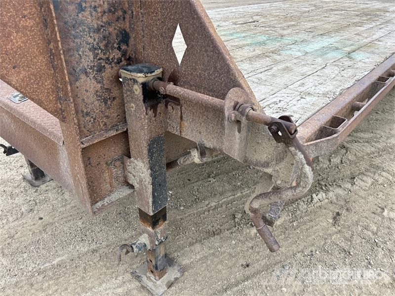 Diamond C 25 ft T/A Gooseneck Equipment Trailer Autotreilerid